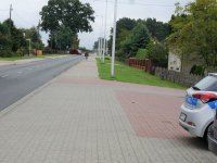 Na zdjęciu widoczny fragment ulicy Skłodowskiej w Lublińcu i ścieżki pieszo-rowerowej.